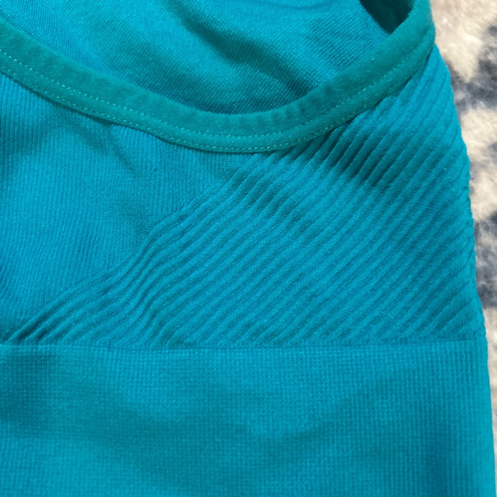 New Balance Women's Teal Sports Bra - Picture 8 of 9